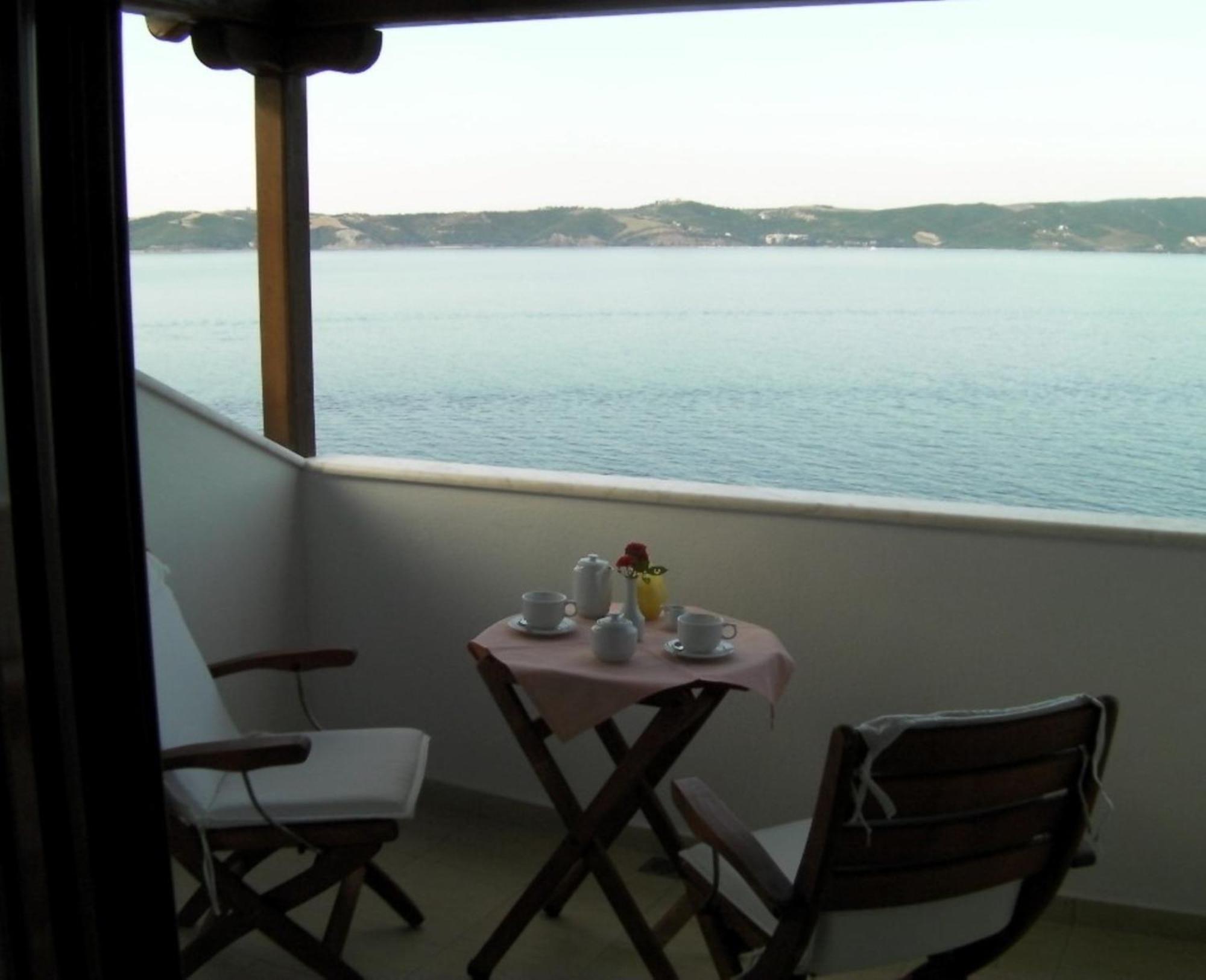 Ammouliani Hotel الغرفة الصورة